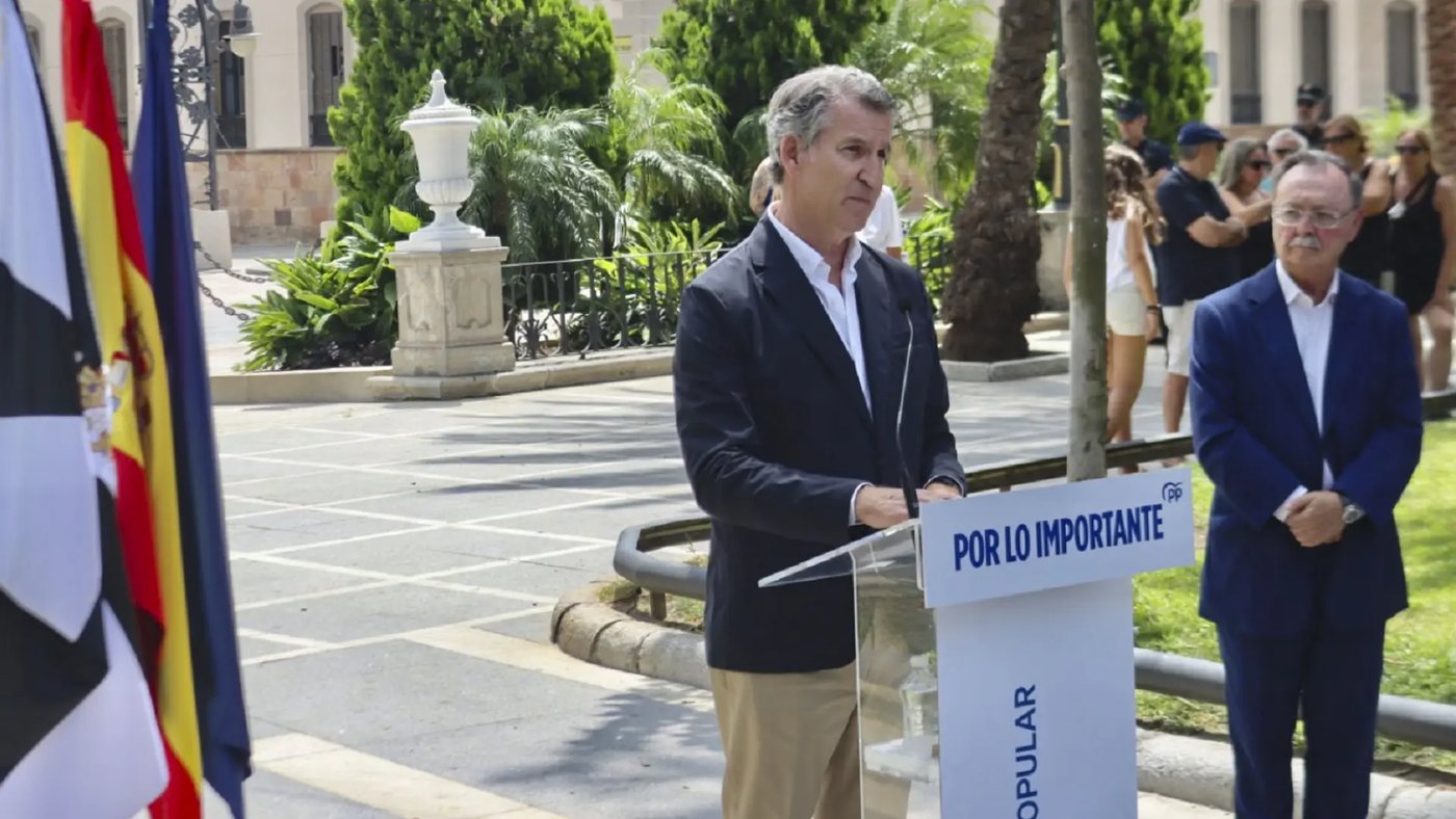 Feijóo acusa al Gobierno de inacción ante una «ocupación premeditada» en Ceuta