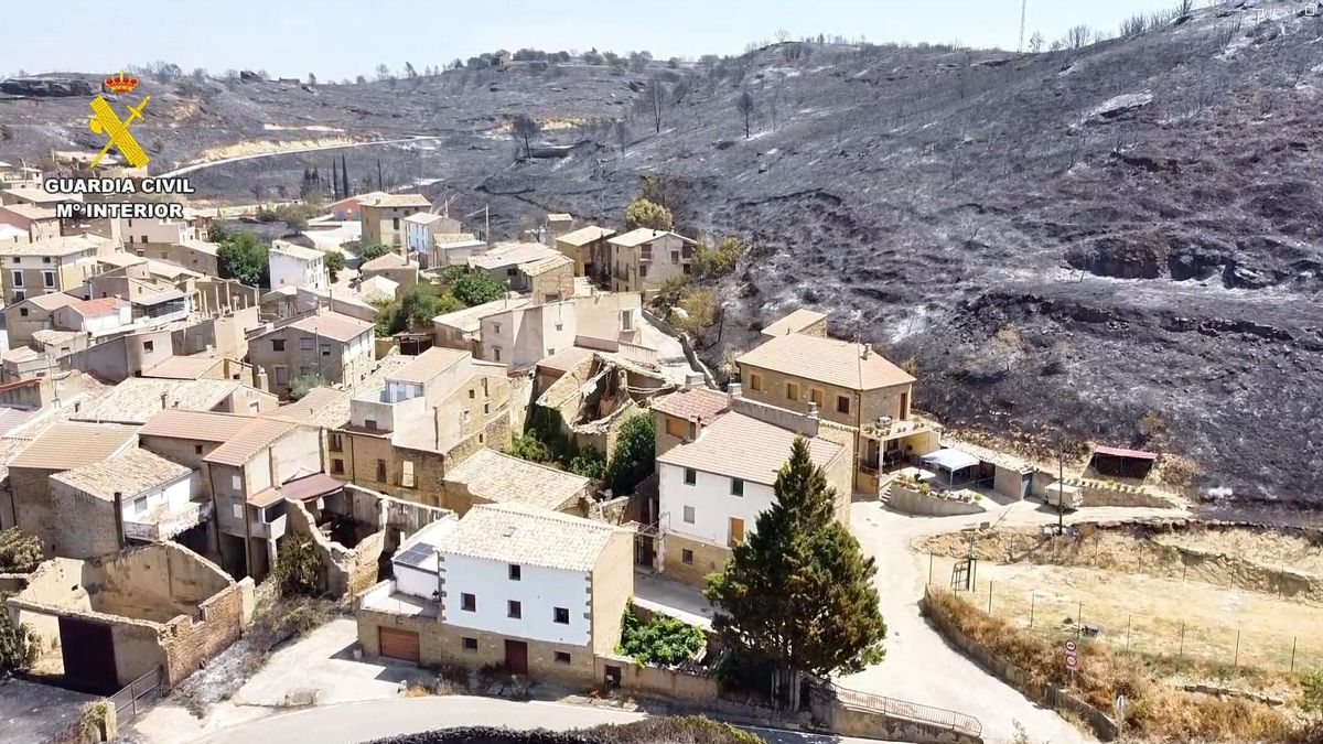 Más de 800 evacuados en Cinco Villas por un incendio que ya ha calcinado 5.000 hectáreas